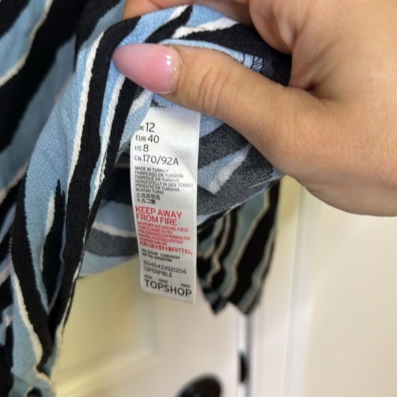 Top Shop Zebra Print Tie Top front size medium - Picture 6 of 6